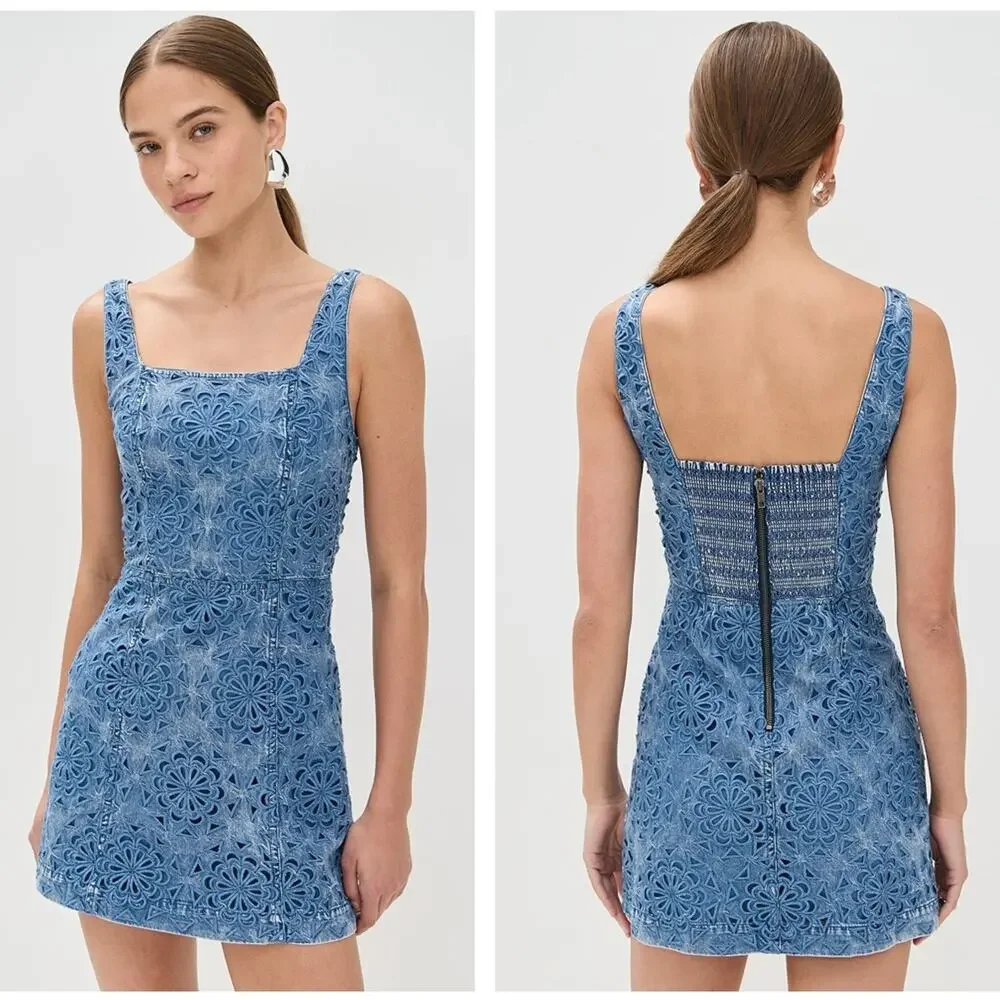 ALICE + OLIVIA Maryann Eyelet Embroider Denim Dress Avery Blue Sz 4 NWT $495 Q35 - Picture 3 of 8
